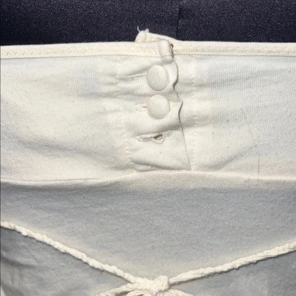 American eagle Outfitters Off-white Cami Tank! - Picture 3 of 3